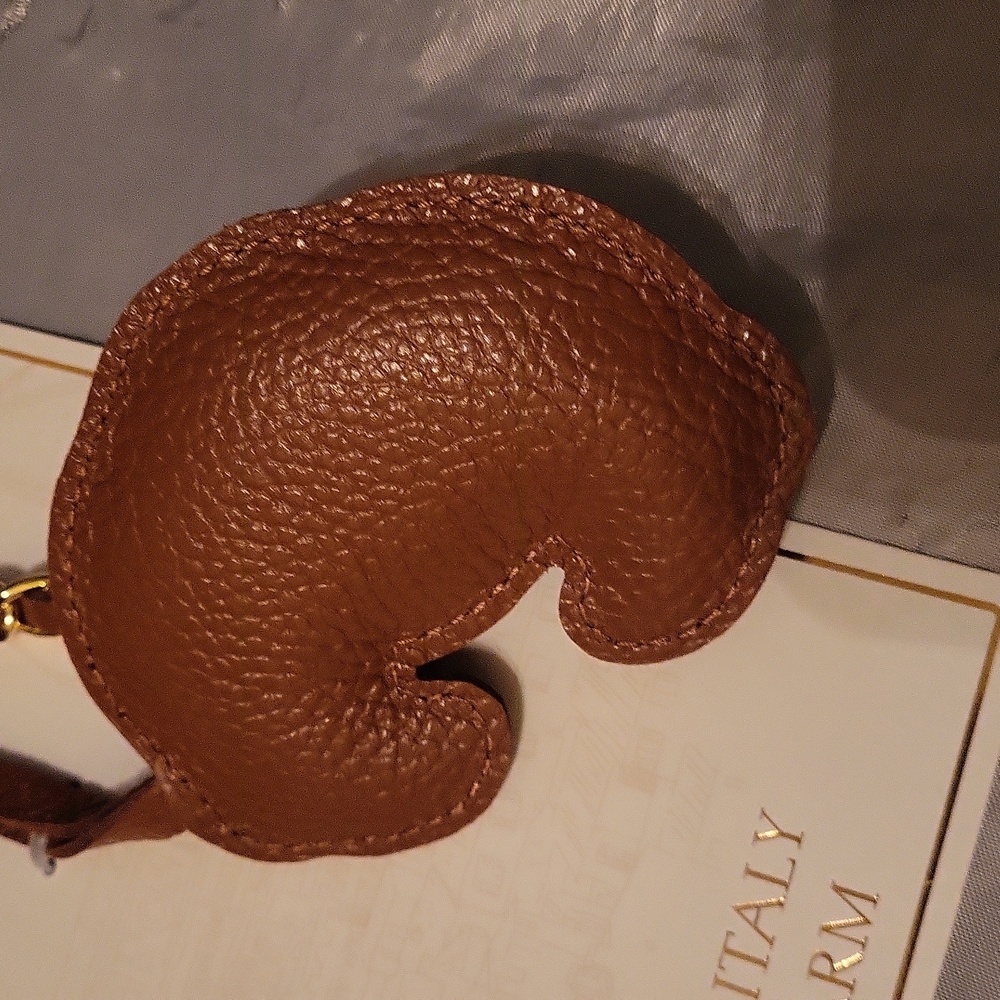La Via Firenze brown Croissant Keychain Bag Charm Bnwt Ty La - Picture 2 of 3